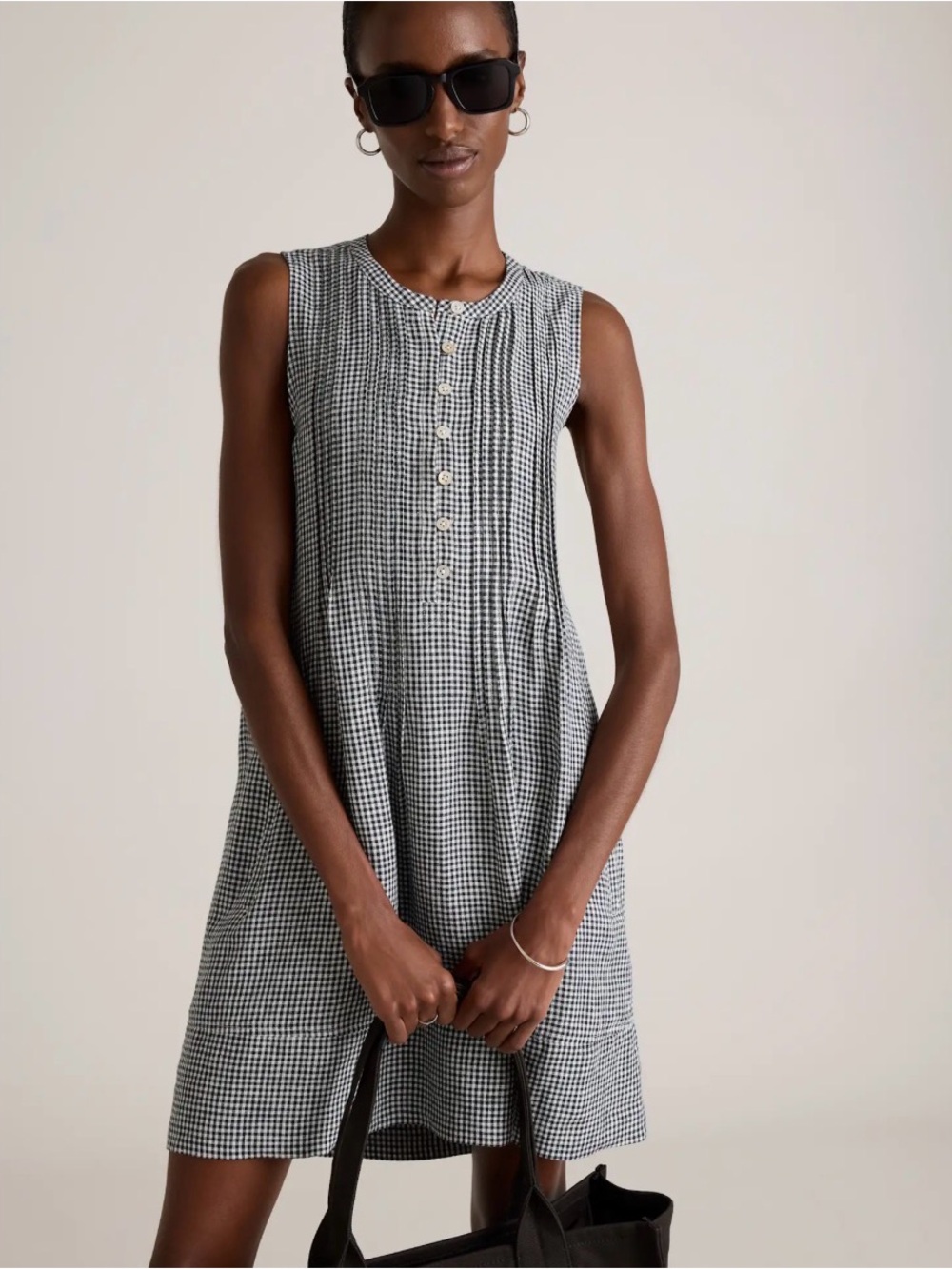 Quince linen gingham check dress, black and white, size large - Picture 2 of 11